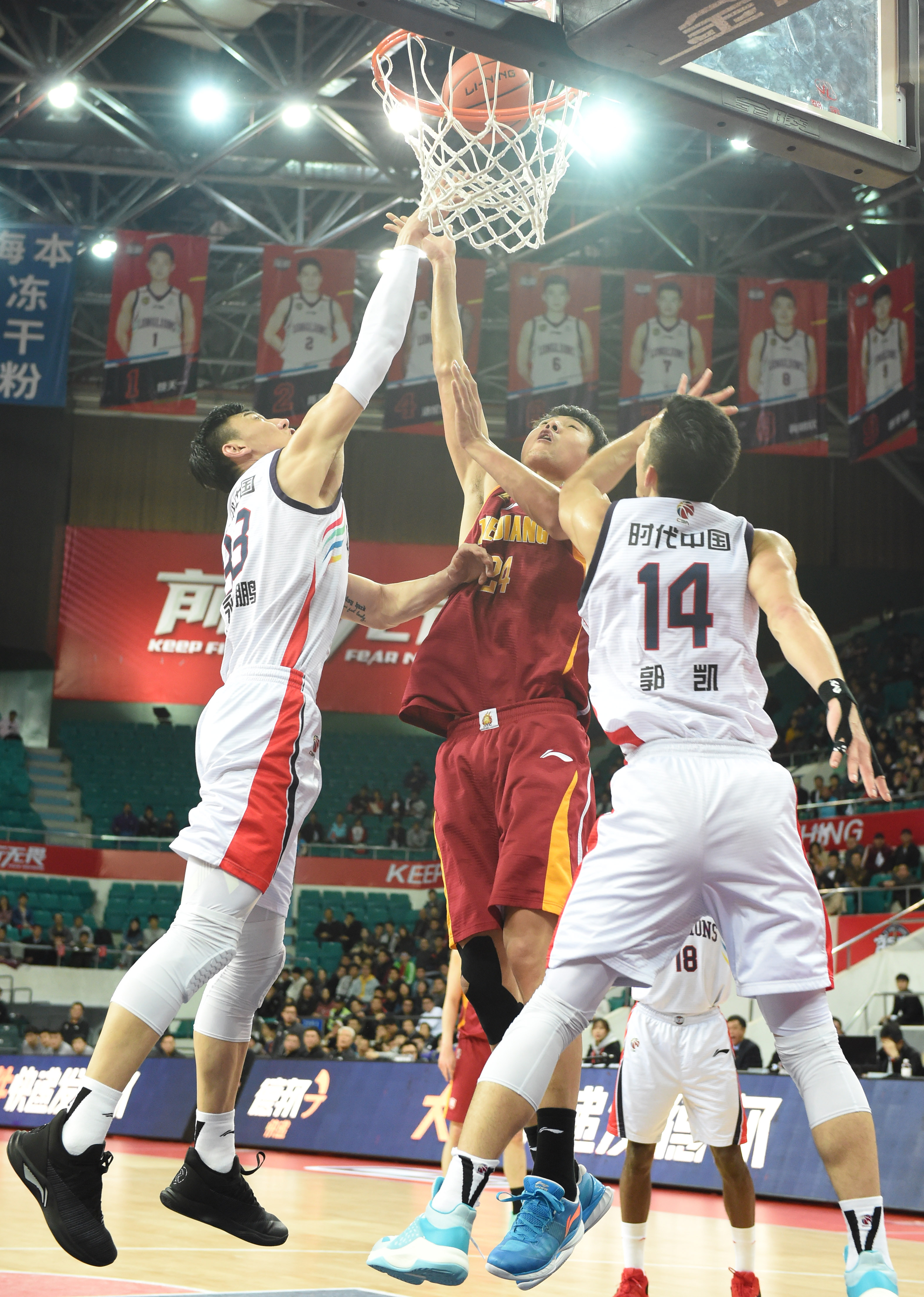 略空间的平 略空间的平