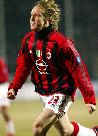 稳中带锋 稳中带锋